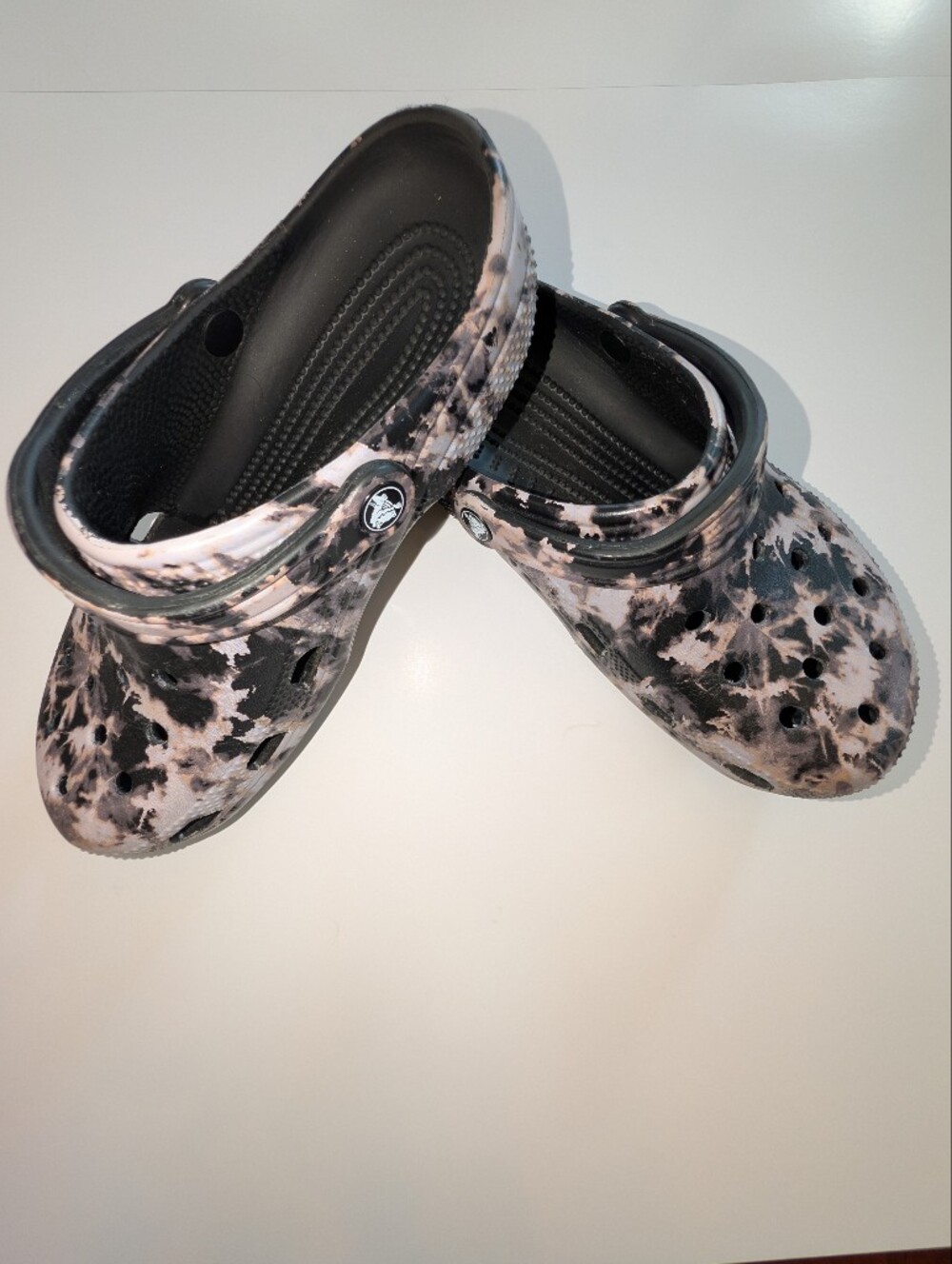 Crocs Classic Black Bleach Dye Clogs, Size 9